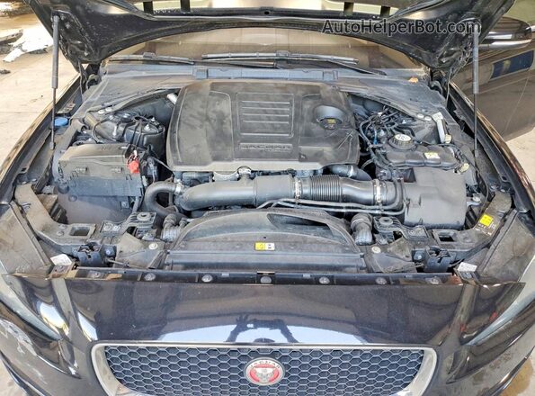 SAJAS4FX3KCP52580 2019 JAGUAR XF Black Engine compartment view