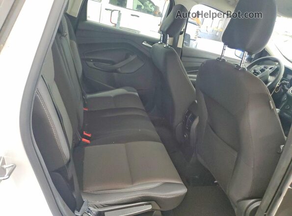 1FMCU0GD8KUA88569 2019 FORD ESCAPE White ძრავის განყოფილების ხედი