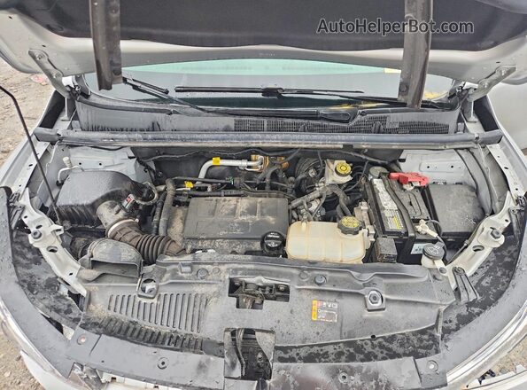 KL7CJNSB6MB350682 2021 CHEVROLET TRAX Silver Widok komory silnika