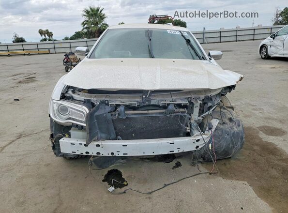 2C3CCAKG9JH250486 2018 CHRYSLER 300 Белый Вид сзади
