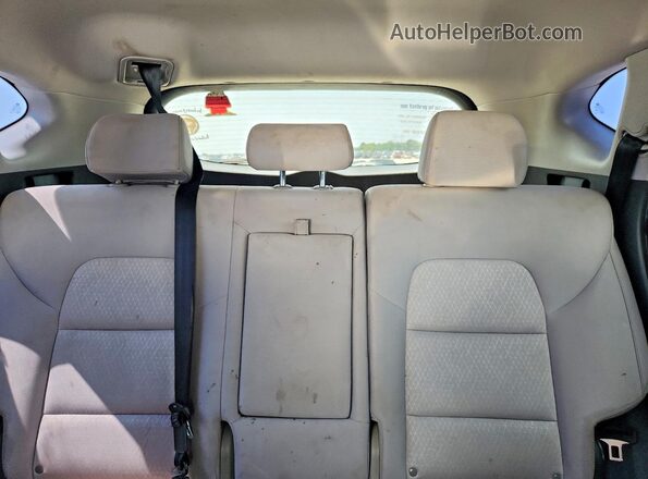 KM8J3CA25HU311078 2017 HYUNDAI TUCSON Silver Rear interior view