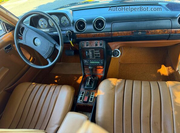 12305312008767 1978 MERCEDES-BENZ 280-CLASS Cream Widok tylnych siedzeń