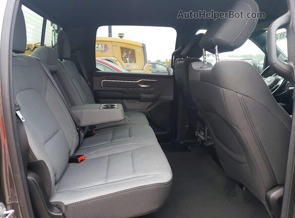 1C6SRFFM1MN553851 2021 RAM 1500 Gray უკანა სალონის ხედი
