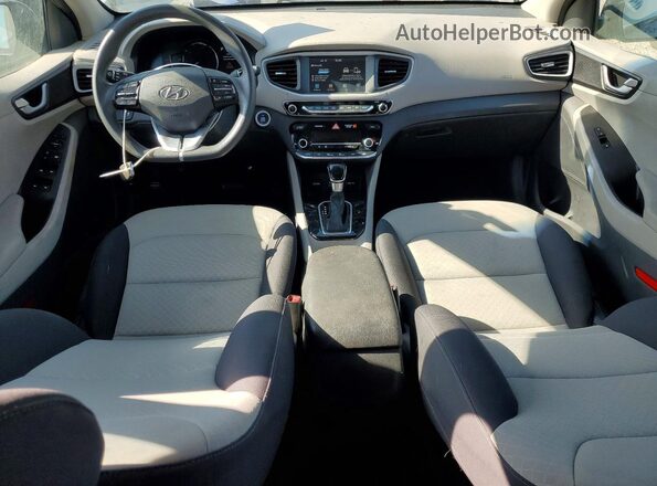 KMHC65LC2HU024282 2017 HYUNDAI IONIQ Gray Вид щитка приладів