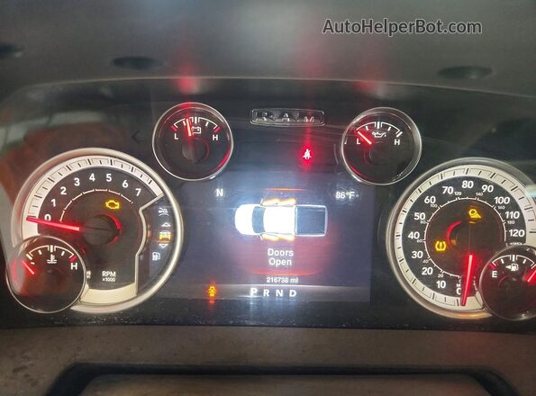 1C6RR6LT2KS627058 2019 RAM 1500 White Vista de los asientos traseros