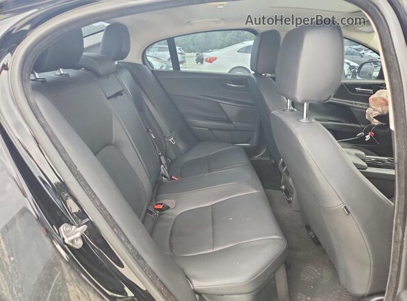 SAJAD4BG4HA970001 2017 JAGUAR XF Black უკანა სავარძლების ხედი