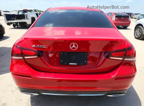 W1K3G4EB5LW042987 2020 MERCEDES-BENZ A Red Vista interior delantera