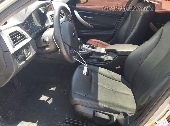 WBA8E1G57HNU13993 2017 BMW 3 SERIES Silver Вид панелі приладів