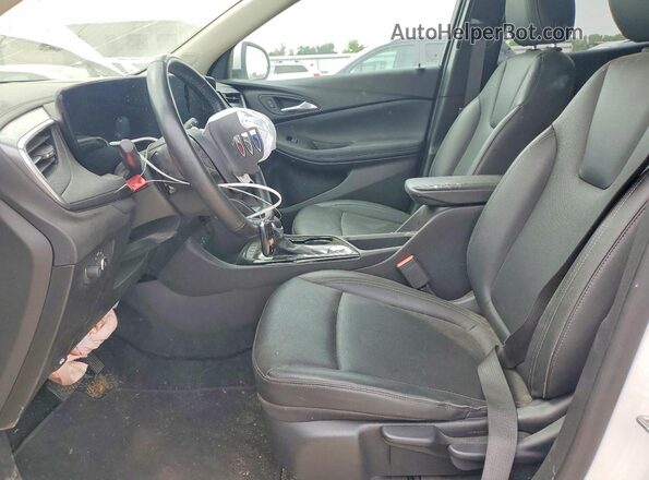 KL4AMESL8RB160846 2024 BUICK ENCORE Белый Вид панели приборов