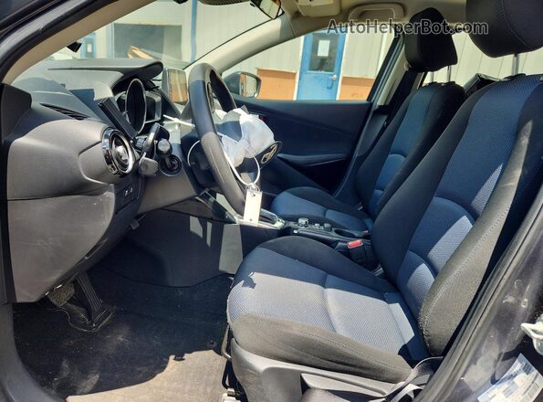 3MYDLBYV4JY305546 2018 TOYOTA YARIS Gray წინა პანელის ხედი