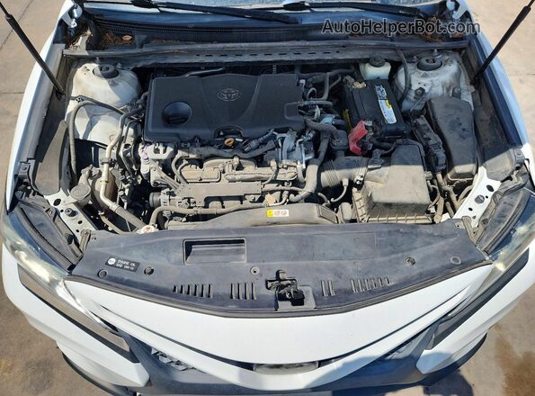 4T1B11HK6JU088804 2018 TOYOTA CAMRY White Вид підкапотного простору