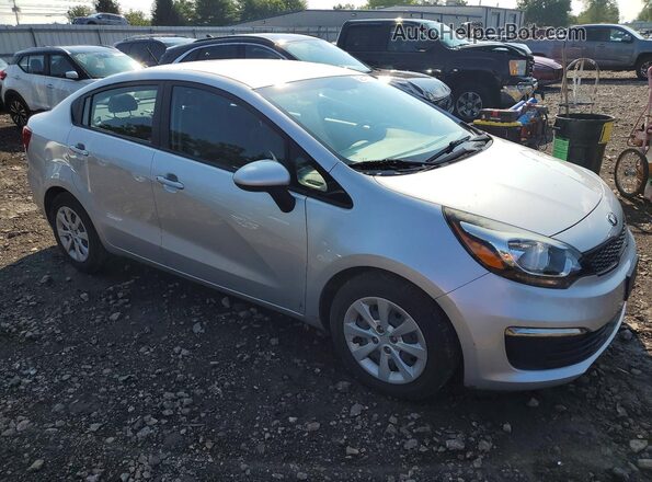 KNADM4A3XG6659276 2016 KIA RIO Silver Front view