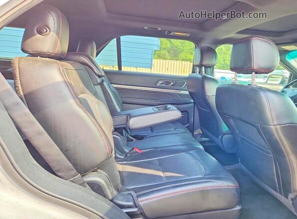 1FM5K8GT6GGC53402 2016 FORD EXPLORER White Engine compartment view