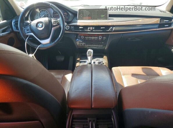 5UXKT0C51G0S79586 2016 BMW X5 White Widok zestawu wskaźników