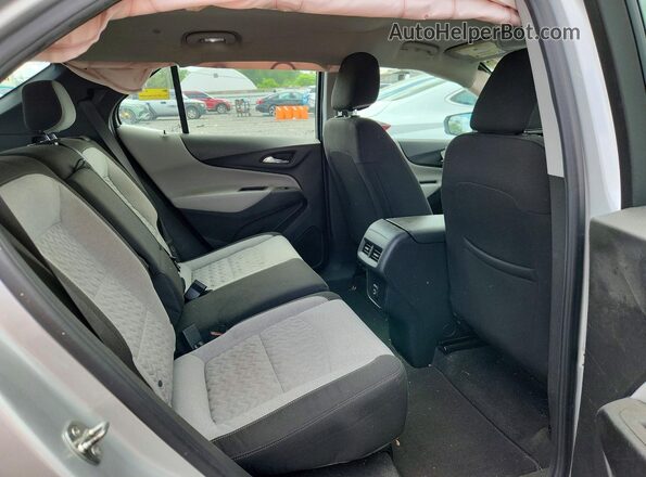 3GNAXFEV1NS152383 2022 CHEVROLET EQUINOX Silver Շարժիչի բաժամունքի տեսք
