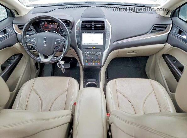 5LMCJ3C94KUL13319 2019 LINCOLN MKC Белый Вид щитка приборов