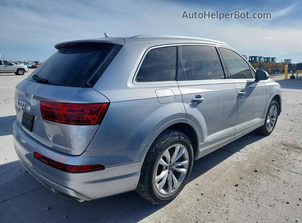 WA1AAAF73KD013939 2019 AUDI Q7 Silver Front right