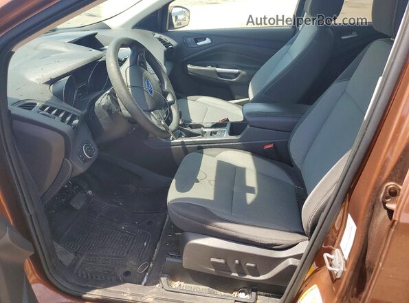 1FMCU9GDXHUC03007 2017 FORD ESCAPE Оранжевый Вид панели приборов