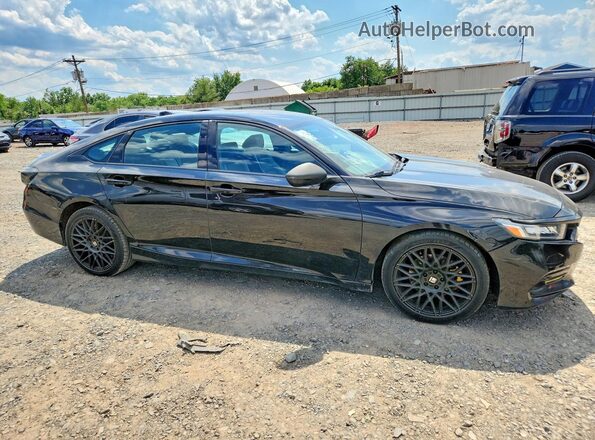 1HGCV1F33JA091980 2018 HONDA ACCORD Black Widok z przodu