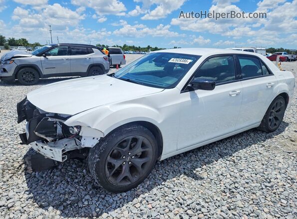 2C3CCAAG4NH236745 2022 CHRYSLER 300 White Rear left