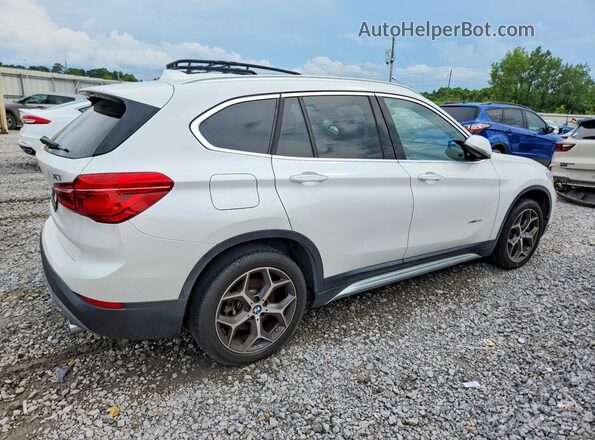 WBXHU7C31J5H42519 2018 BMW X1 White Delantero derecho