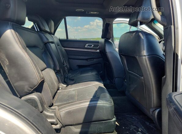 1FM5K7F83JGA81862 2018 FORD EXPLORER Серебряный Вид подкапотного пространства