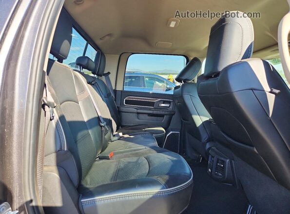 3C6UR5KL4NG105050 2022 RAM 2500 Gray Вид задньої частини салону