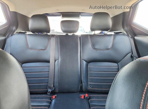 3N1CP5CU3KL509495 2019 NISSAN KICKS Blue Vista interior trasera