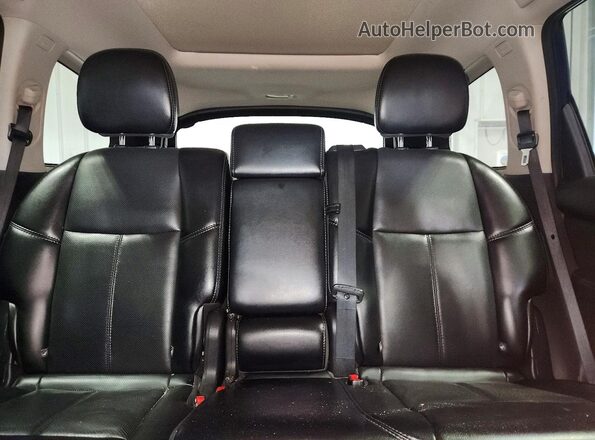 5N1DR2MMXHC683928 2017 NISSAN PATHFINDER Blue Rear interior view