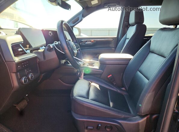 1GNS5CRD0SR205132 2025 CHEVROLET SUBURBAN Черный Вид панели приборов