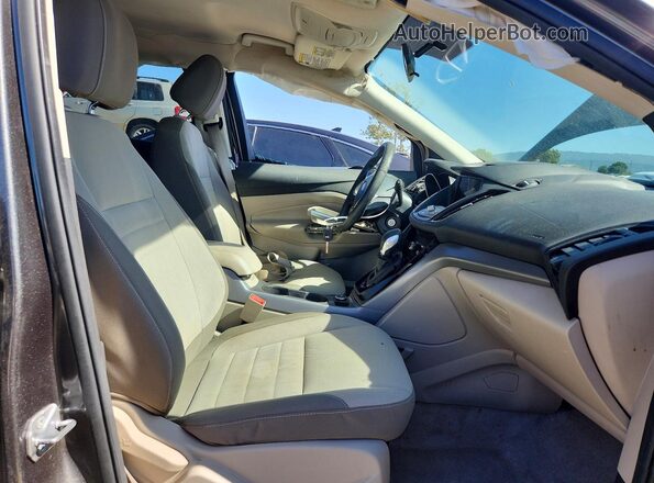 1FMCU0G90GUA30118 2016 FORD ESCAPE Gray Front interior view