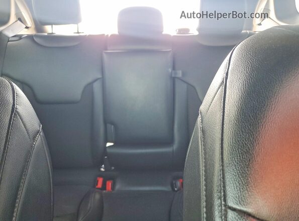 3C4NJDBN4RT106972 2024 JEEP COMPASS Silver უკანა სალონის ხედი
