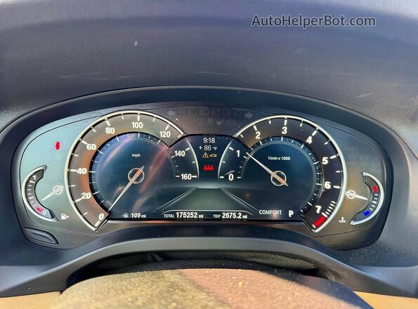 5UXTR7C51KLF24957 2019 BMW X3 White Вид щитка приладів