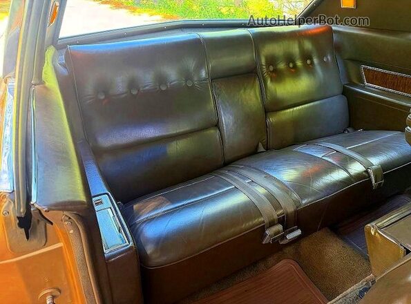 J0292047000000000 1970 CADILLAC DEVILLE Tan Vista interior delantera