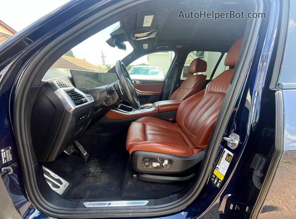 5UX33EU03R9T09335 2024 BMW X5 Blue Սարքավորումների վահանակի տեսք
