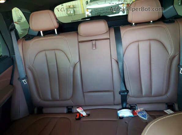 5UXJU4C05L9B94196 2020 BMW X5 Black Rear interior view