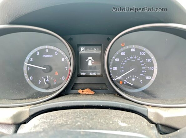 5NMZT3LB8JH073289 2018 HYUNDAI SANTA FE Белый Вид щитка приборов