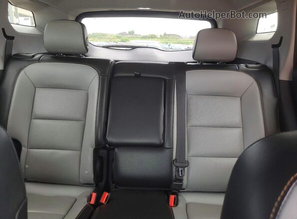 3GKALPEVXKL175908 2019 GMC TERRAIN Silver უკანა სალონის ხედი