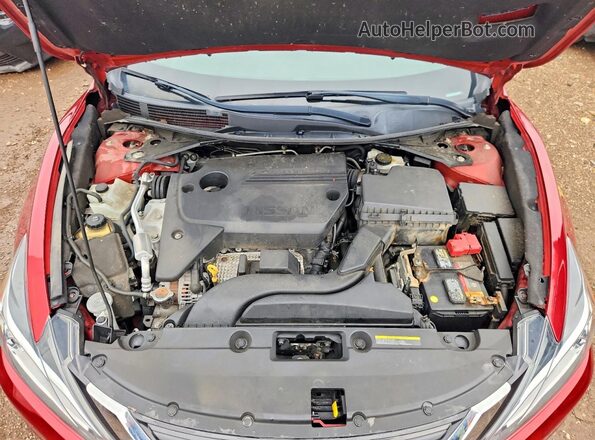 1N4AL3APXJC232510 2018 NISSAN ALTIMA Red Widok komory silnika