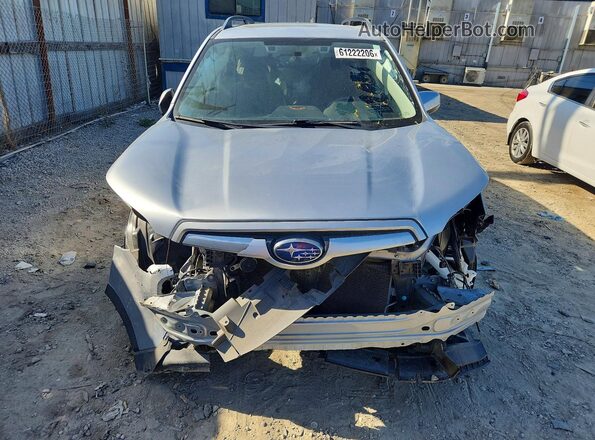 JF2SKAJC3LH412051 2020 SUBARU FORESTER Silver Vista trasera