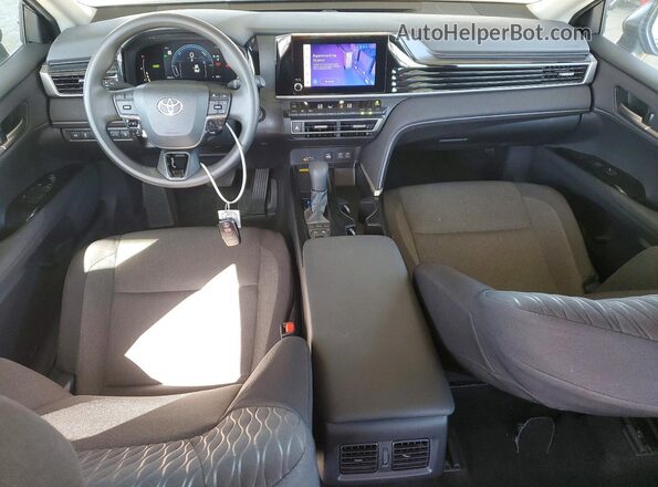 4T1DAACK4SU133255 2025 TOYOTA CAMRY Black Dashboard view