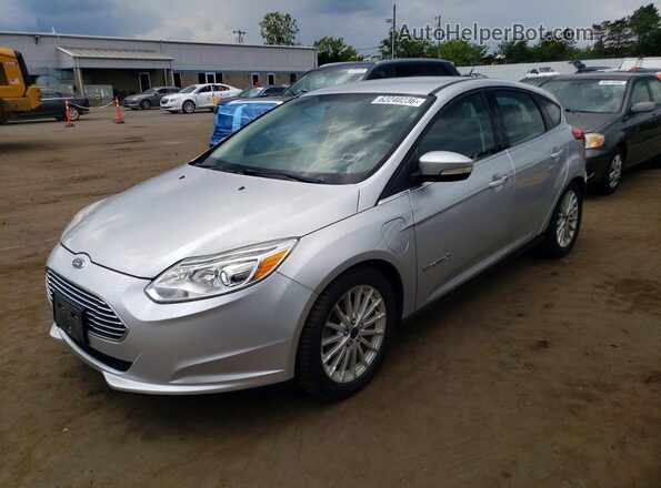 1FADP3R45HL261807 2017 FORD FOCUS Серебряный Задняя левая четверть