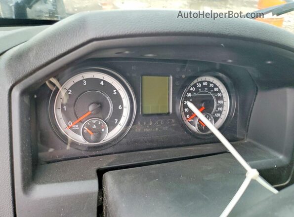 1C6RR6LG8NS234849 2022 RAM 1500 White Widok tylnych siedzeń