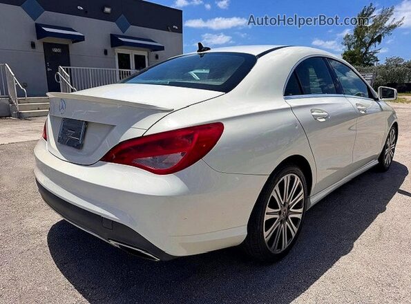 WDDSJ4EB0JN570193 2018 MERCEDES-BENZ CLA-CLASS White Delantero derecho
