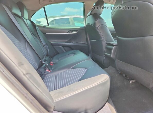 4T1G11AK2RU232859 2024 TOYOTA CAMRY Белый Вид задней части салона