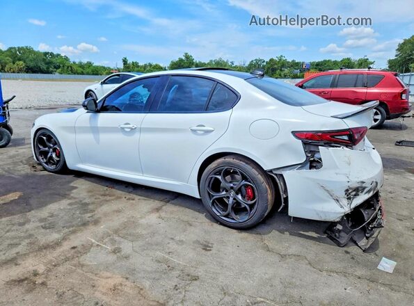 ZARFAMAN6K7599575 2019 ALFA ROMEO GIULIA White Հետևի աջ