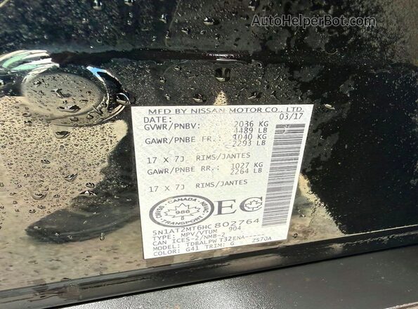 5N1AT2MT6HC802764 2017 NISSAN ROGUE Черный Вид задней части салона