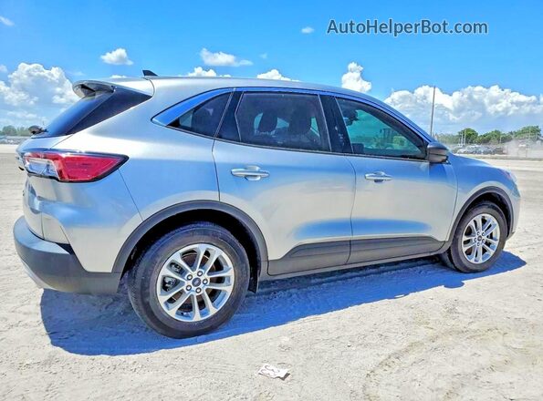 1FMCU0G64NUB89405 2022 FORD ESCAPE Silver Передня права чверть