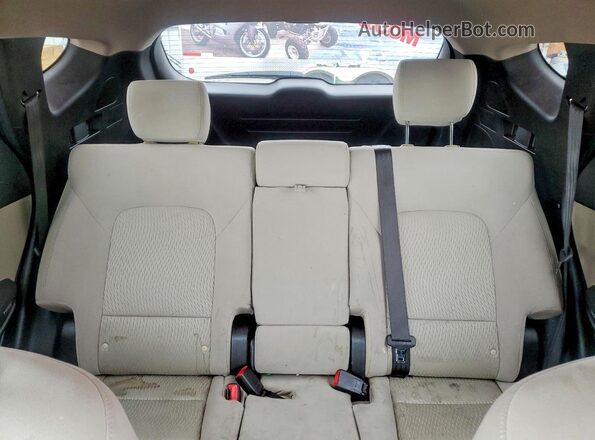 5XYZTDLB8HG394954 2017 HYUNDAI SANTA Red უკანა სალონის ხედი