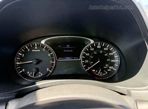 5N1DR2MN8JC624231 2018 NISSAN PATHFINDER Silver Vista del cuadro de instrumentos